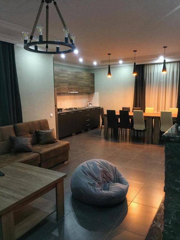 Barbiquee's Loft - Bakuriani room 5